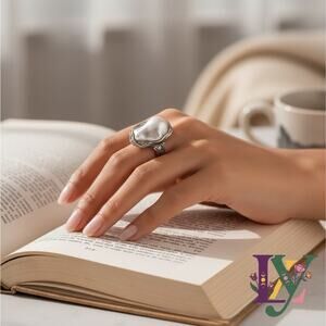 Modern Silver Abstract Molten Metal Faux Baroque Pearl Adjustable OS Ring